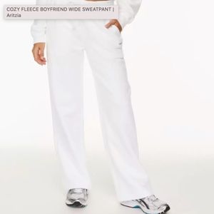 TNA Aritzia Cozy AF Fleece Wide Leg Boyfriend Sweat Pant